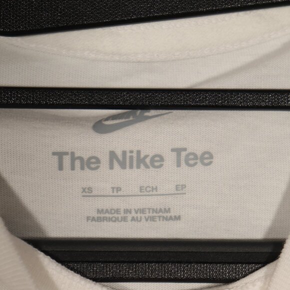 NWT Kids Nike Tee Shirt Size XS - Picture 7 of 9